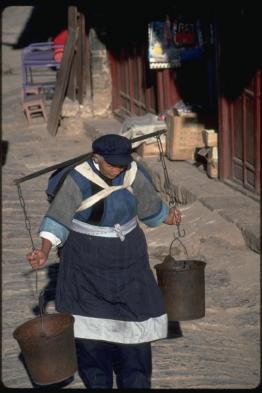 Explore old town Lijiang's heritage