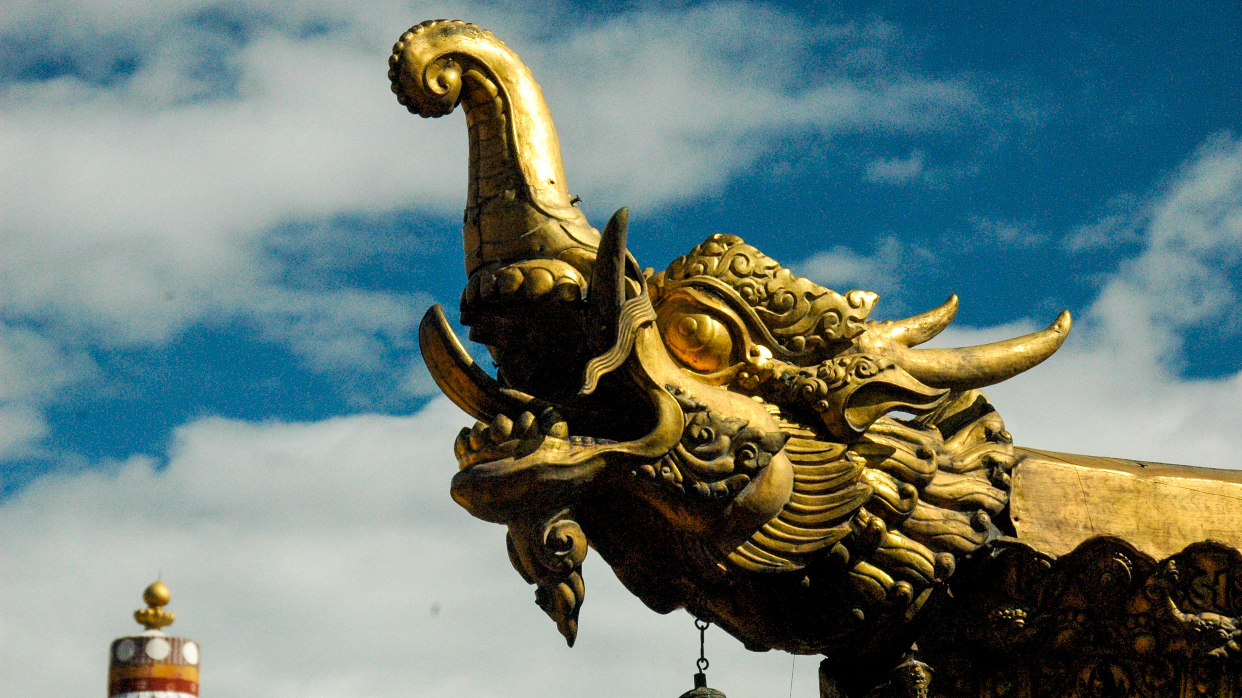 Golden statue seen on Tibet trip